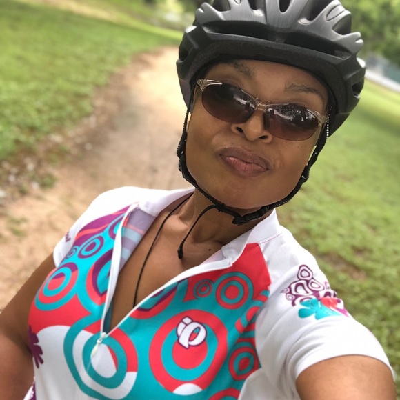 Meet your Posher, Jennifer - Picture 4 of 4